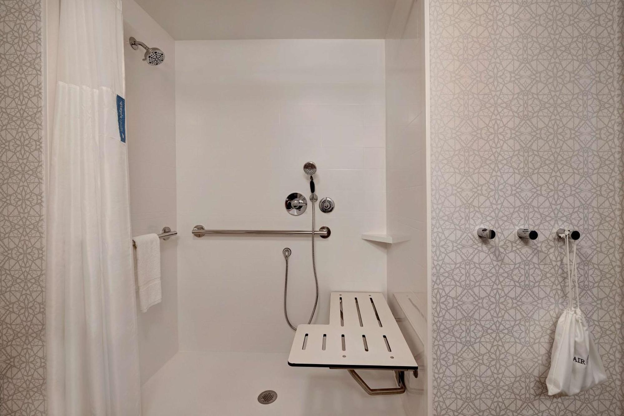 Hampton Inn Crown Point, In Luaran gambar