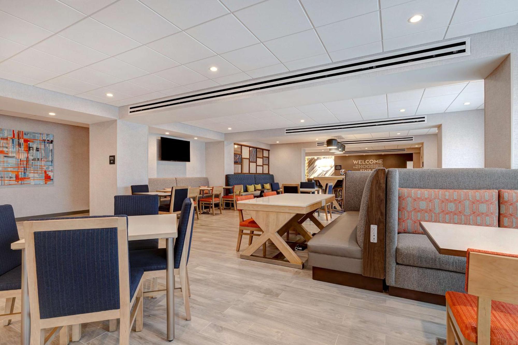 Hampton Inn Crown Point, In Luaran gambar